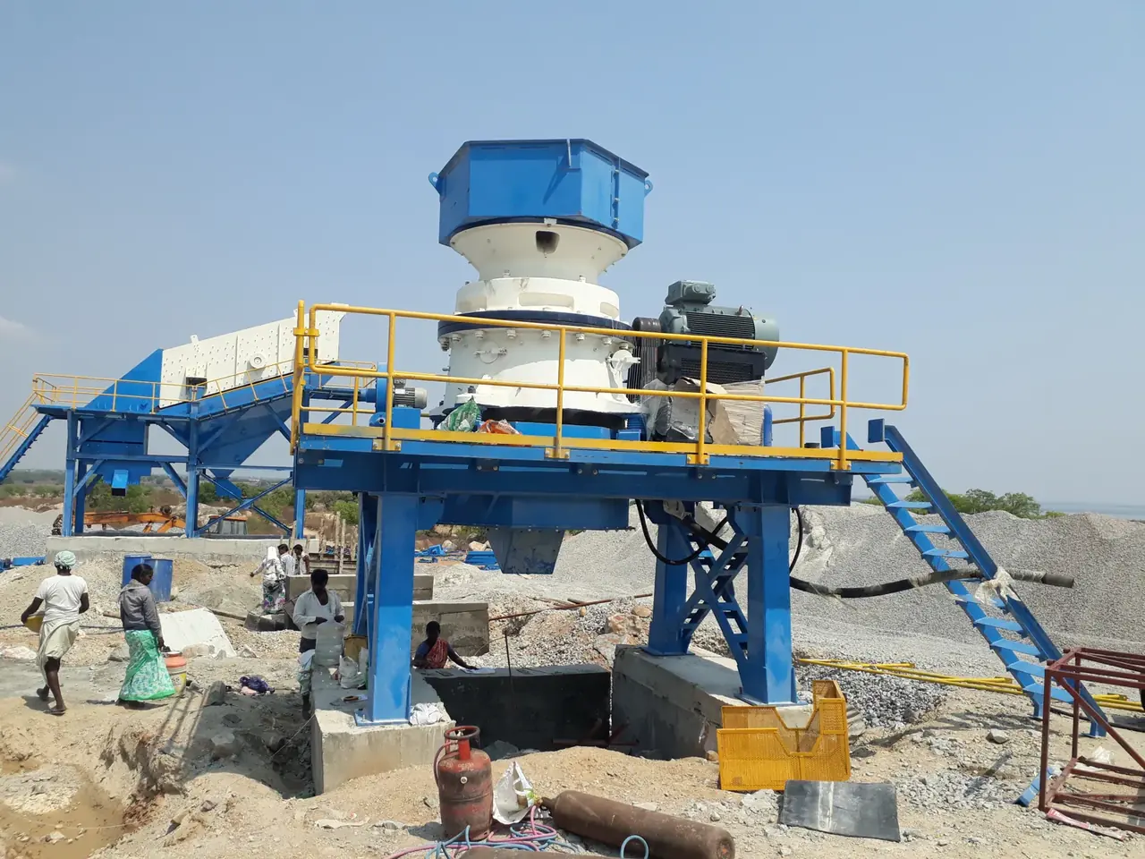 Turnkey cone crusher plant with feed tower built by SREW Projects